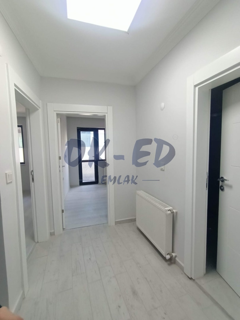 Akarca Mahallesi Orta Cami'de Satılık 3 Katlı Bina - 6. Fotoğraf