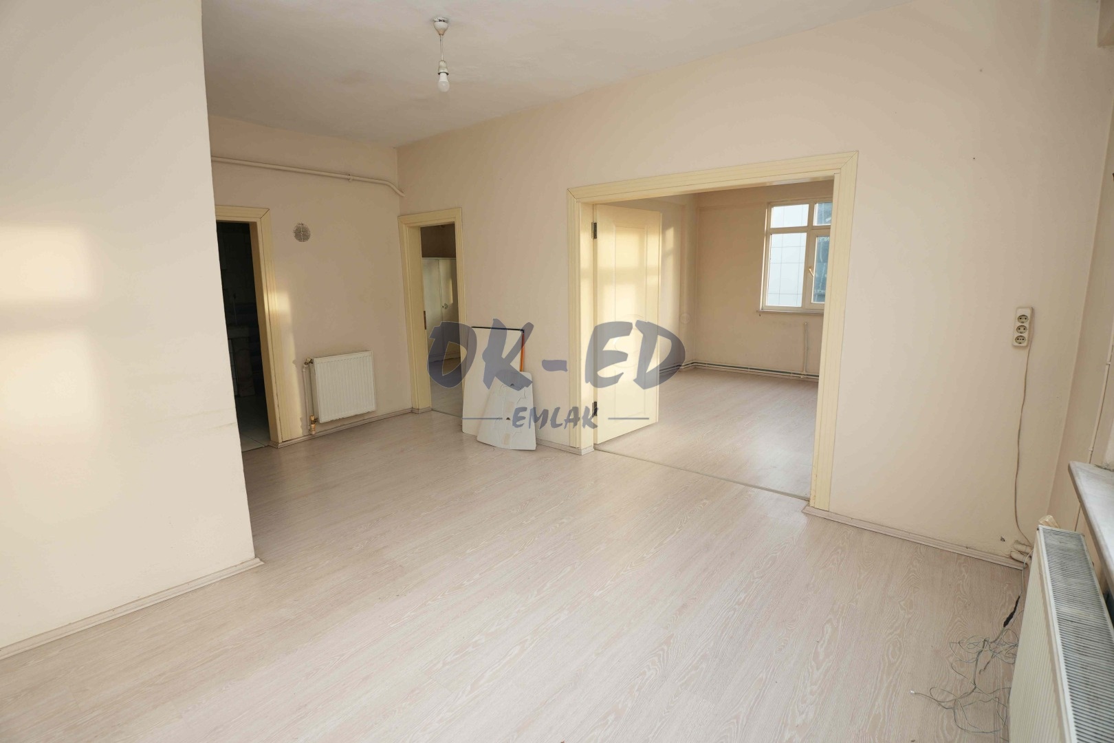 Bağlık Mahallesi İşlek Cadde Üzerinde Kiralık 2+1 Daire - 3. Fotoğraf
