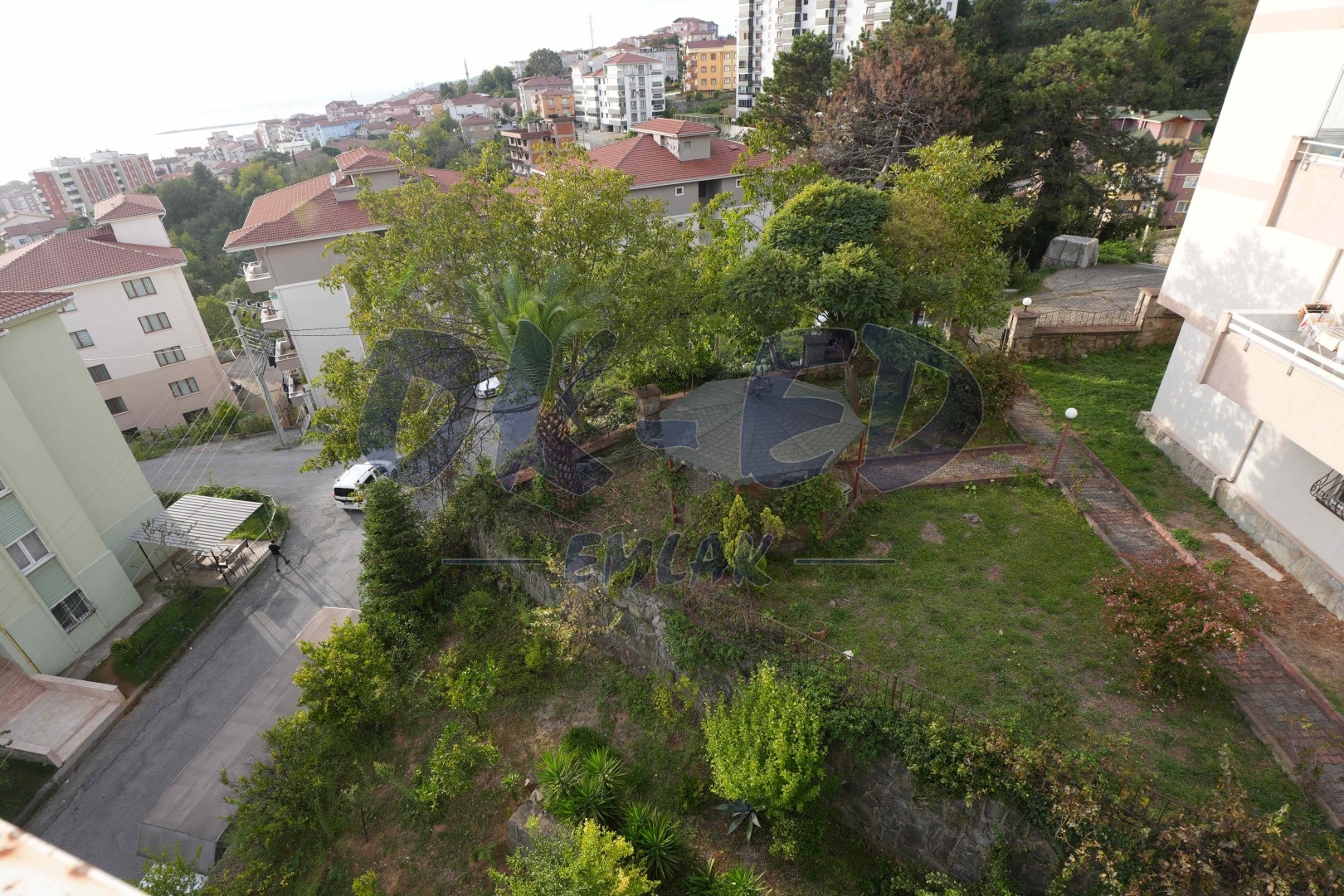 Bağlık Mahallesi Menekşe Sitesinde Satılık 3+1 Daire - 16. Fotoğraf