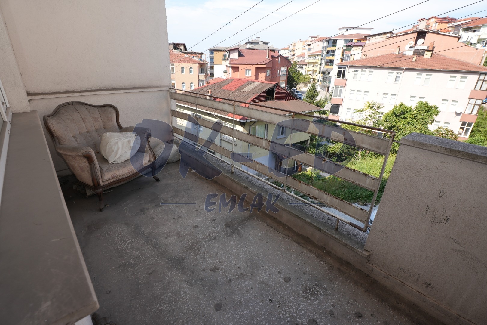 Bağlık Mahallesi Özgürler Sitesinde Satılık 2+1 Daire - 2. Fotoğraf