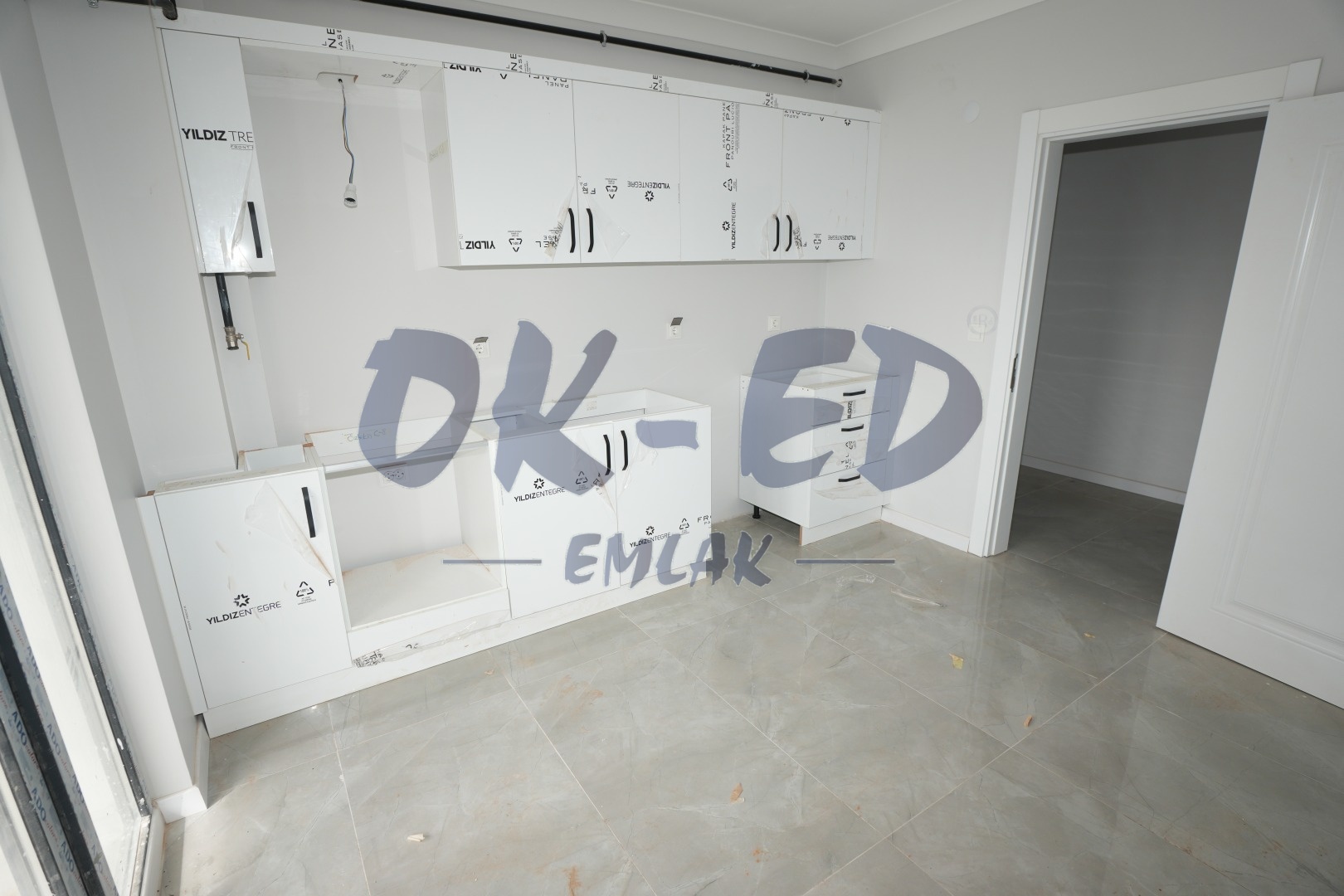Bağlık Mahallesi Vadi Park Sitesi’nde Satılık 3+1 Daire - 4. Fotoğraf