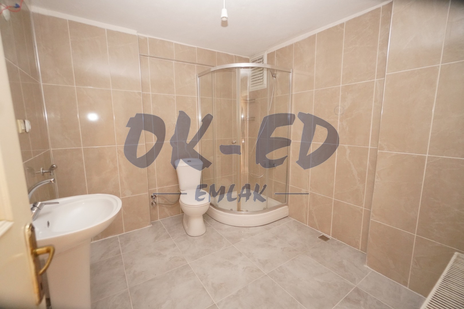 Bağlık Mahallesinde Kiralık 3+1 Daire - 8. Fotoğraf
