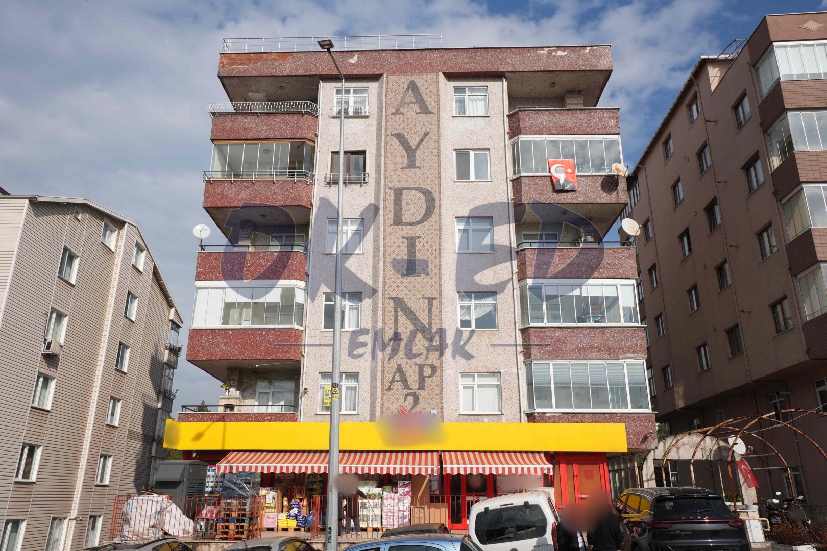 Bağlık Mahallesinde Satılık 3+1 Daire