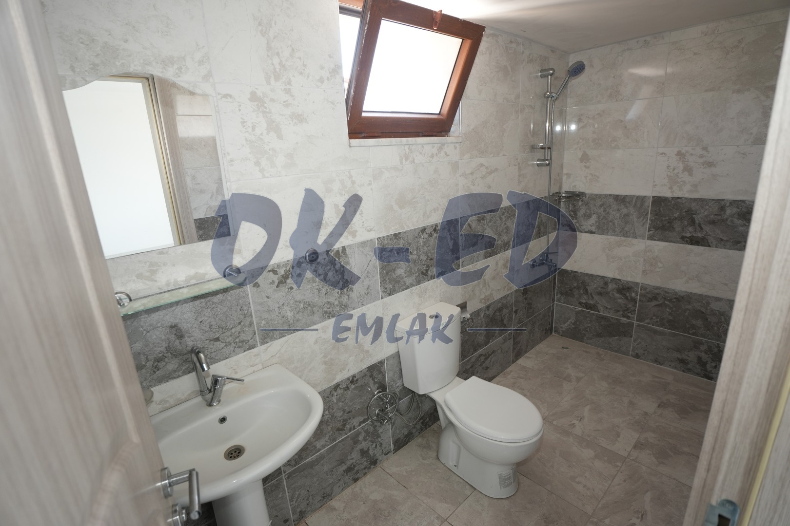Belen Mahallesi Terminal Üzerinde Kiralık 3+1 Daire - 10. Fotoğraf