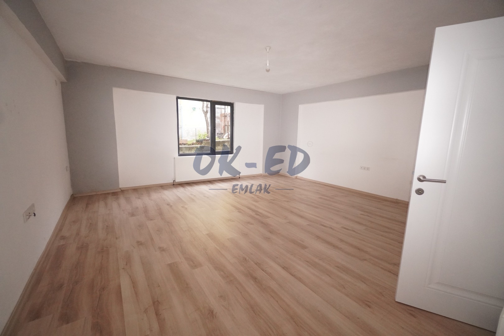 Belen Mahallesi’nde Kiralık 2+1 Geniş Daire - Thumbnail 2