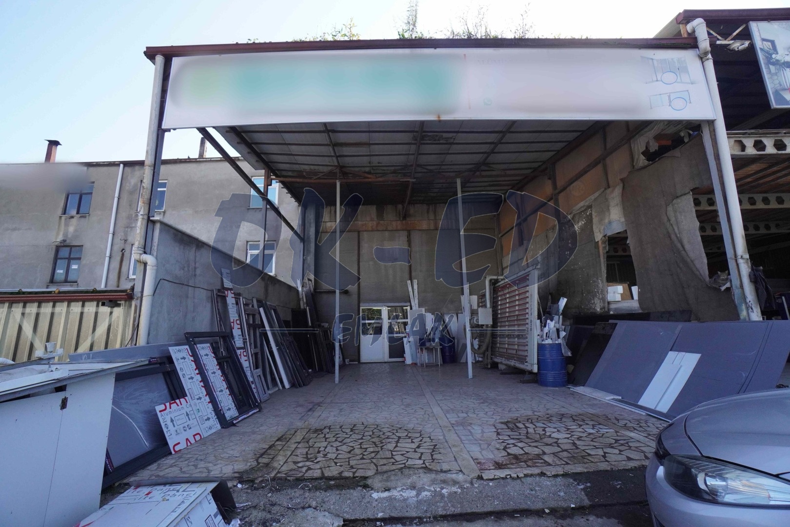 Belen Sanayi Sitesinde Satılık Dükkan