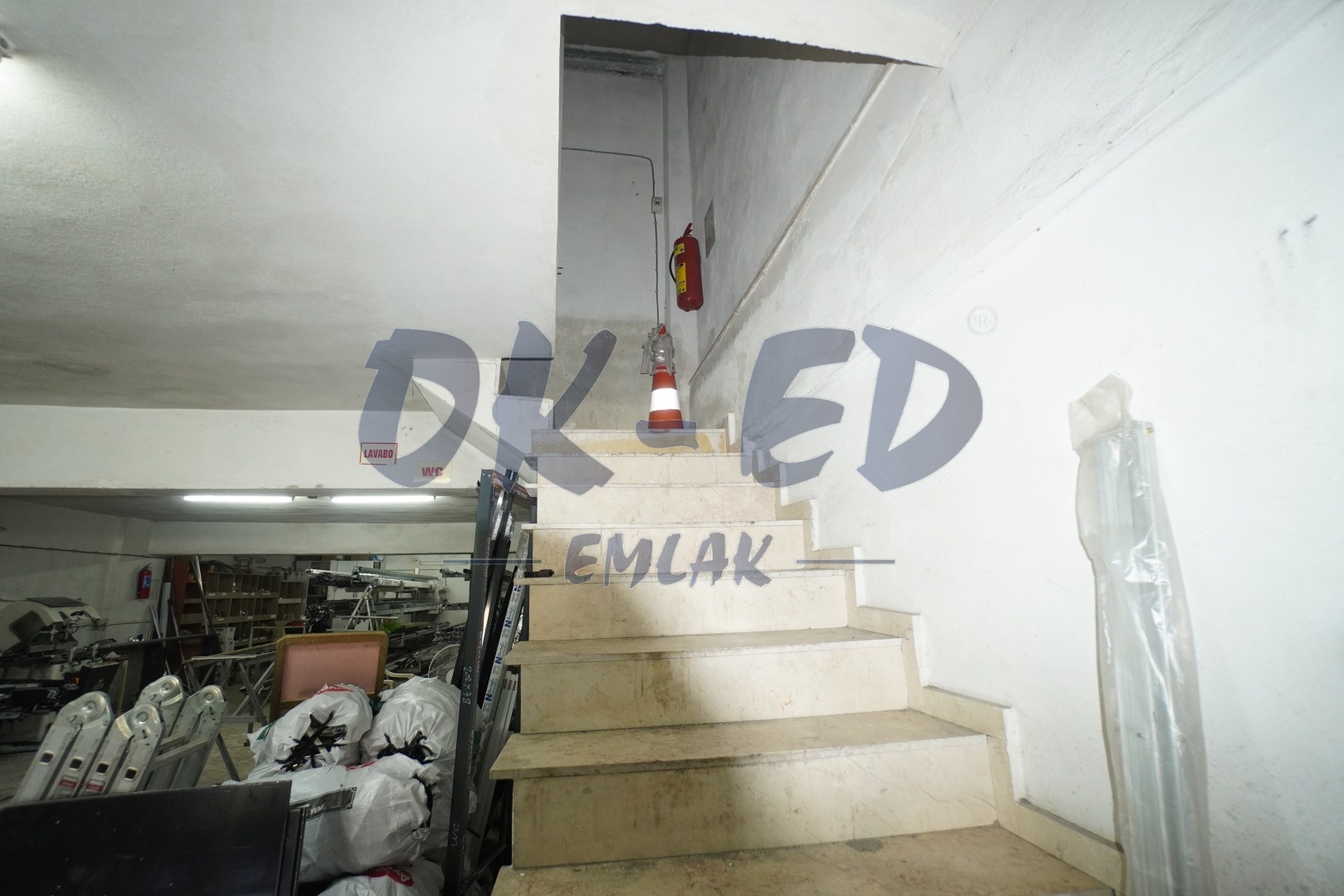 Belen Sanayi Sitesinde Satılık Dükkan - 5. Fotoğraf