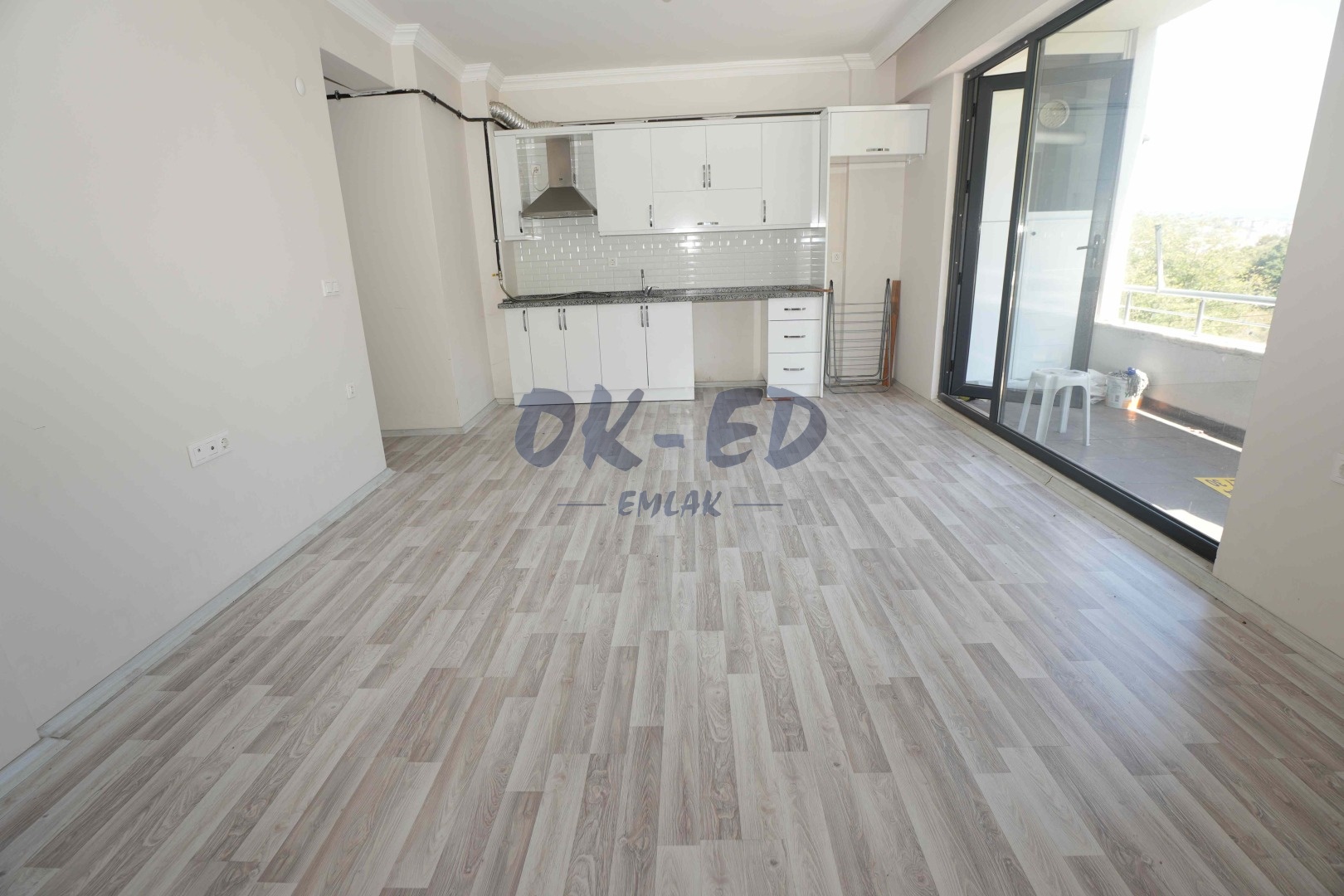 Elmatepe Mahallesi Fakülte Yanında Kiralık 1+1 Daire - Thumbnail 2