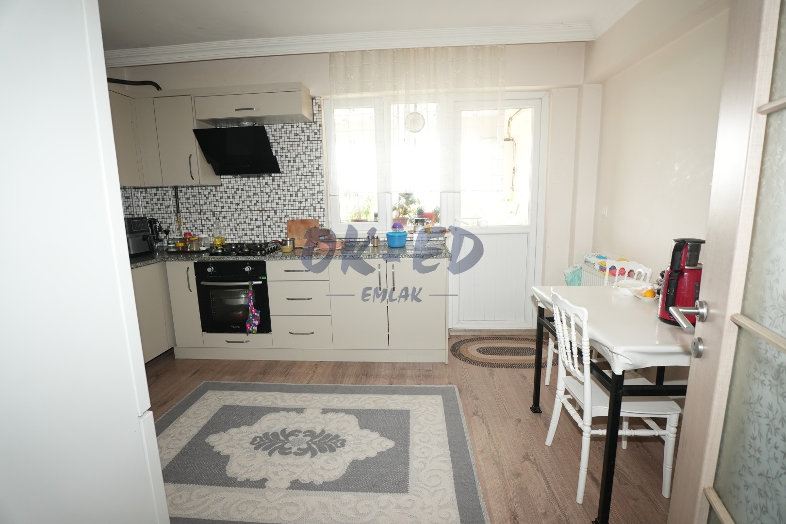 Elmatepe Mahallesinde Satılık 3+1 Daire - 6. Fotoğraf