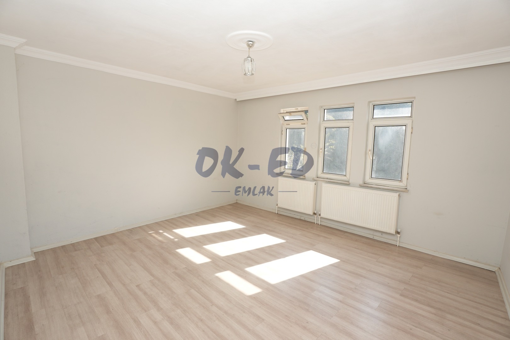 Güldere Mahallesinde Kiralık 2+1 Daire - Thumbnail 2