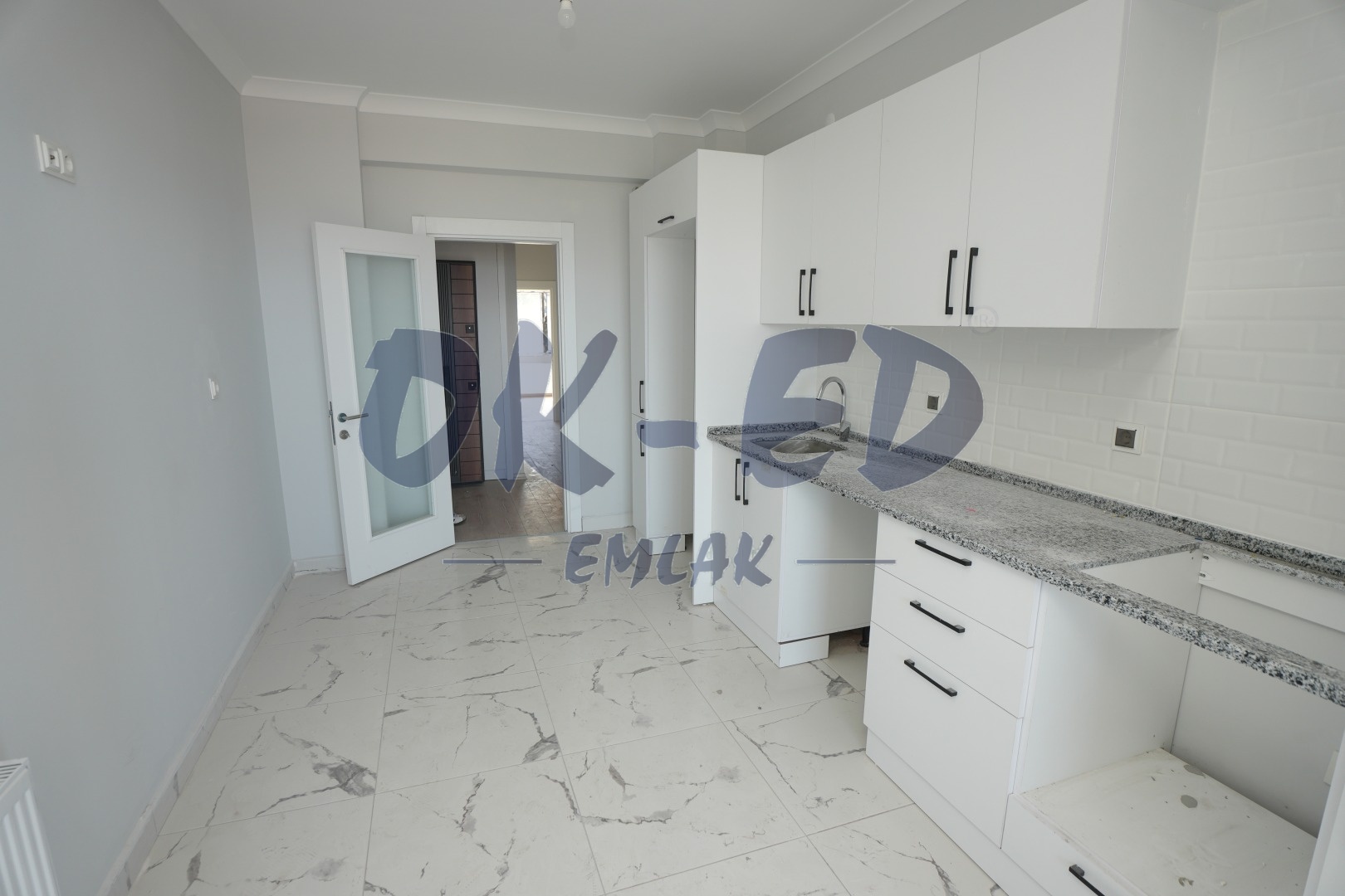 Gülüç Mahallesi'nde Kiralık 3+1 Daire - 3. Fotoğraf