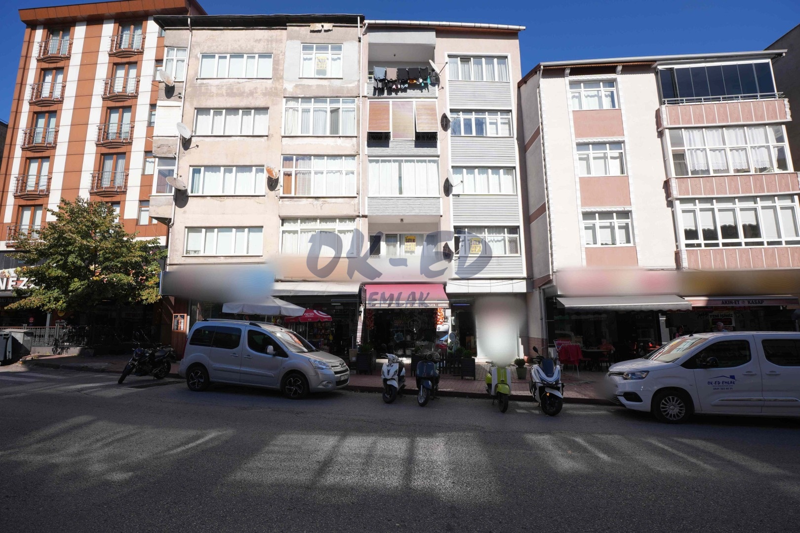 İstanbul Yol Ayrımında Satılık 2+1 Daire - Thumbnail 1