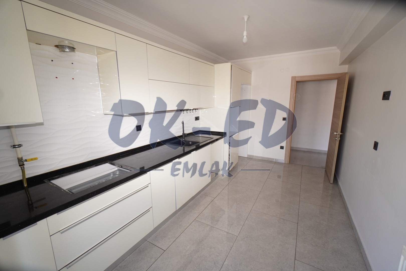 Kavaklık Mahallesi Ana Yol Üzerinde Kiralık 3+1 Daire - 4. Fotoğraf