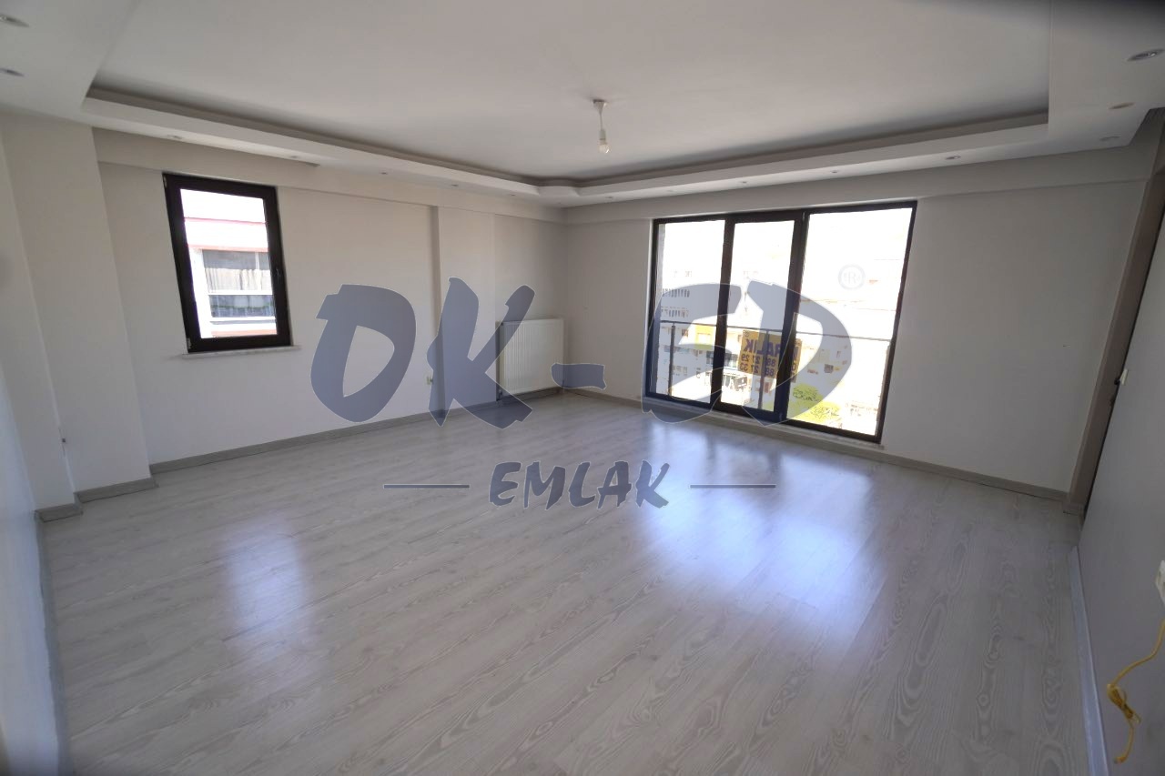 Kavaklık Mahallesi Ana Yol Üzerinde Kiralık 3+1 Daire - 2. Fotoğraf