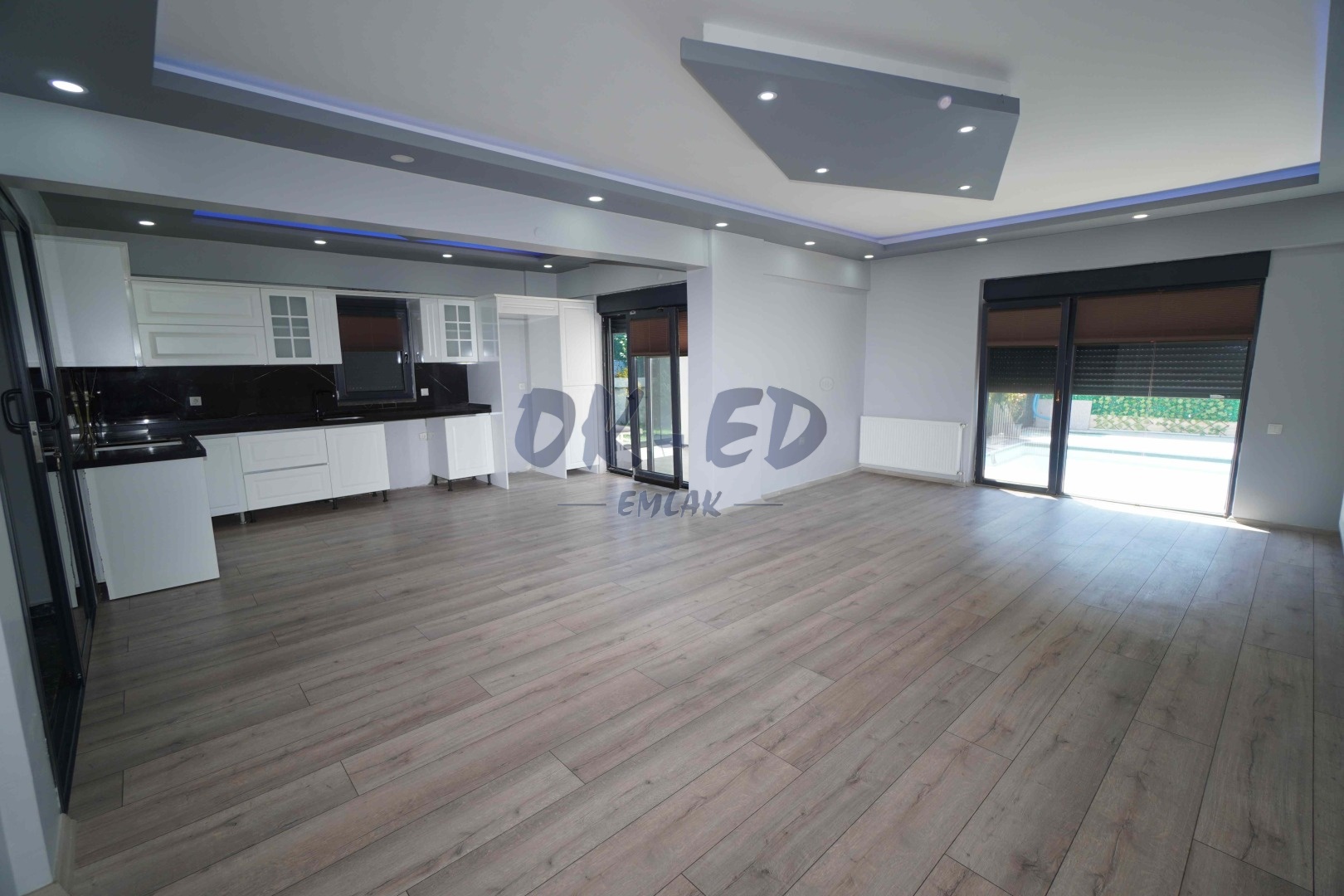 Bağlık Mahallesi Aktaş Mevkii Satılık Üç katlı Villa - 2. Fotoğraf