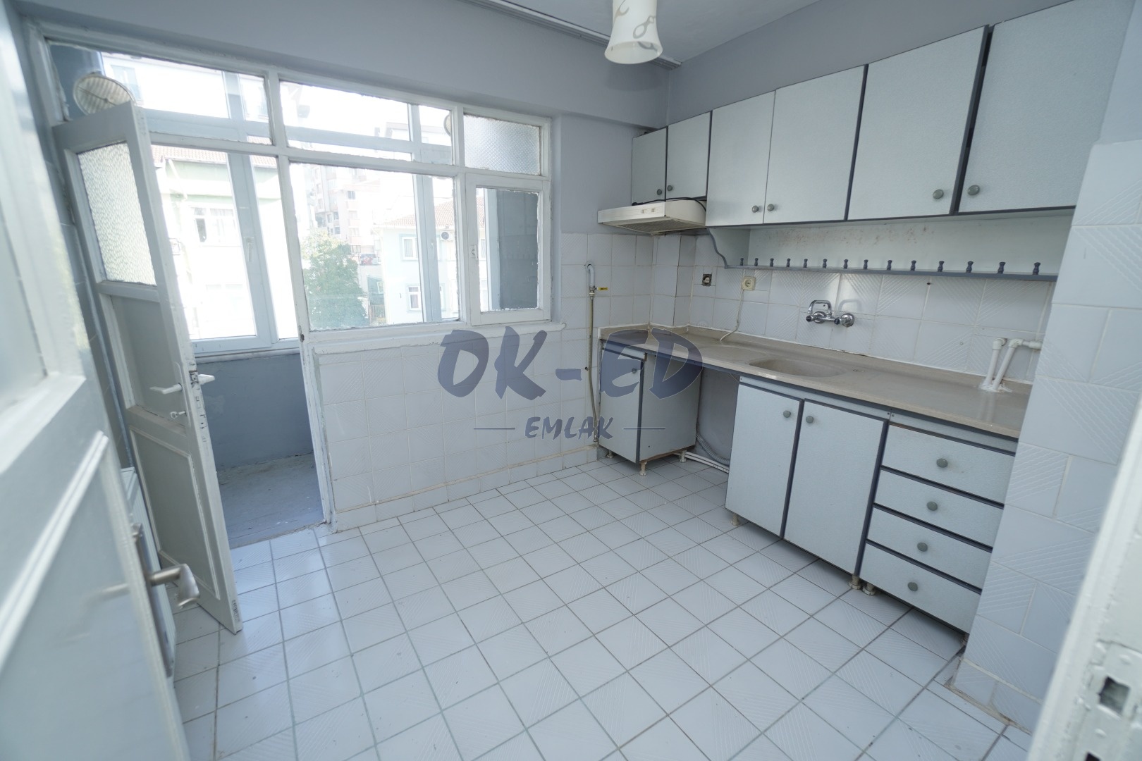 Bağlık Mahallesi Erdemir Cadde Üzeri Satılık 2+1 Daire - 3. Fotoğraf