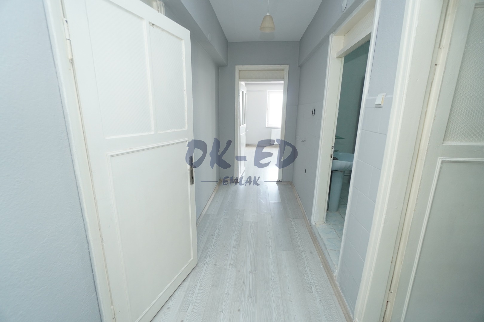 Bağlık Mahallesi Erdemir Cadde Üzeri Satılık 2+1 Daire - 4. Fotoğraf
