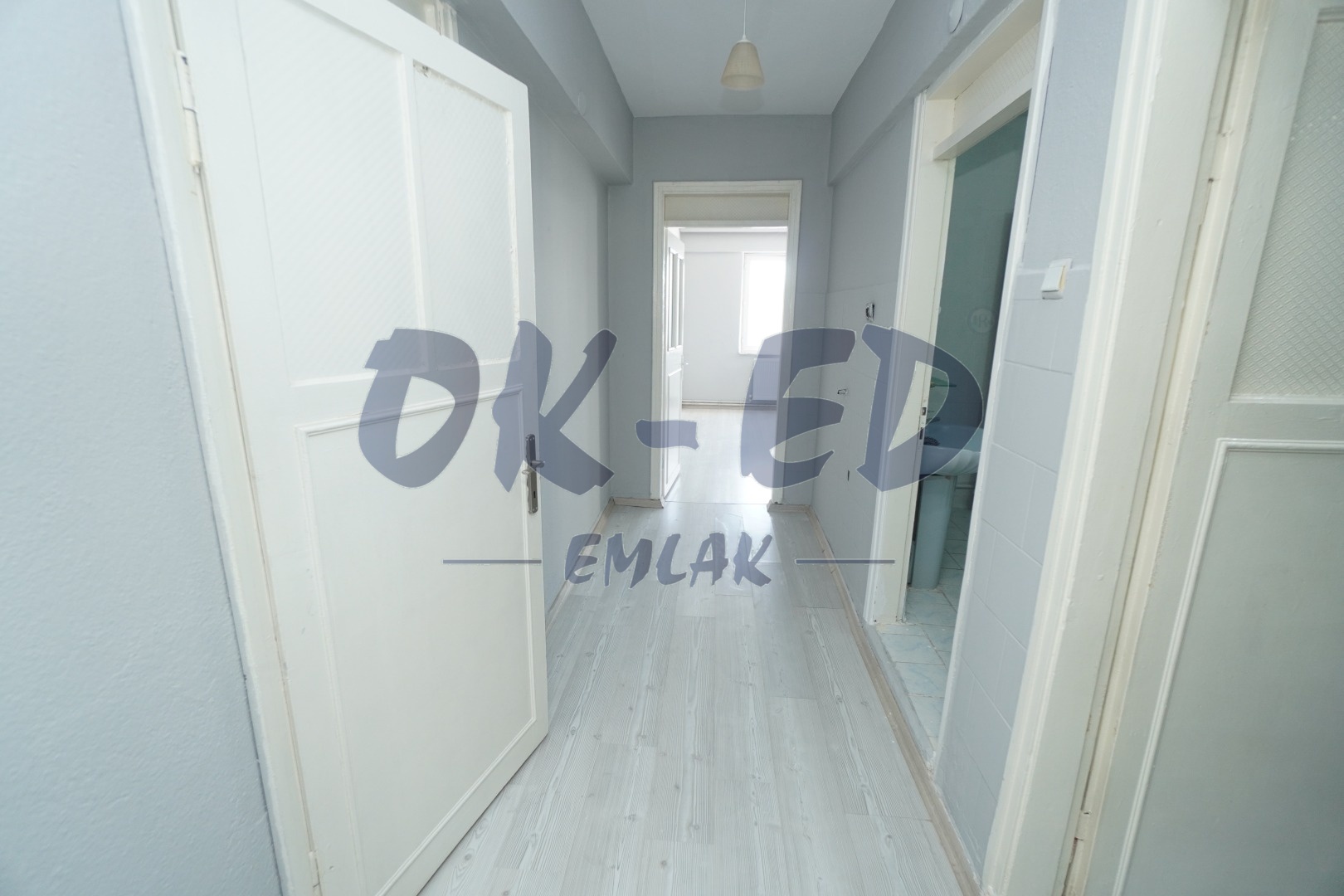Bağlık Mahallesi Erdemir Cadde Üzeri Satılık 2+1 Daire - 4. Fotoğraf