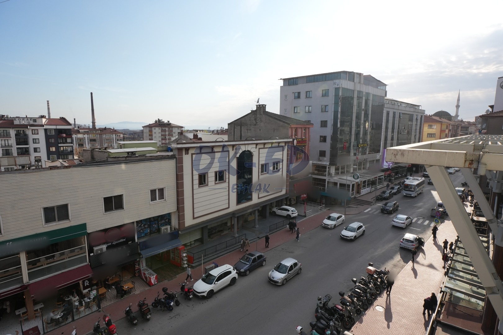 Bağlık Mahallesi Erdemir Caddesinde Kiralık 3+1 Daire - 13. Fotoğraf