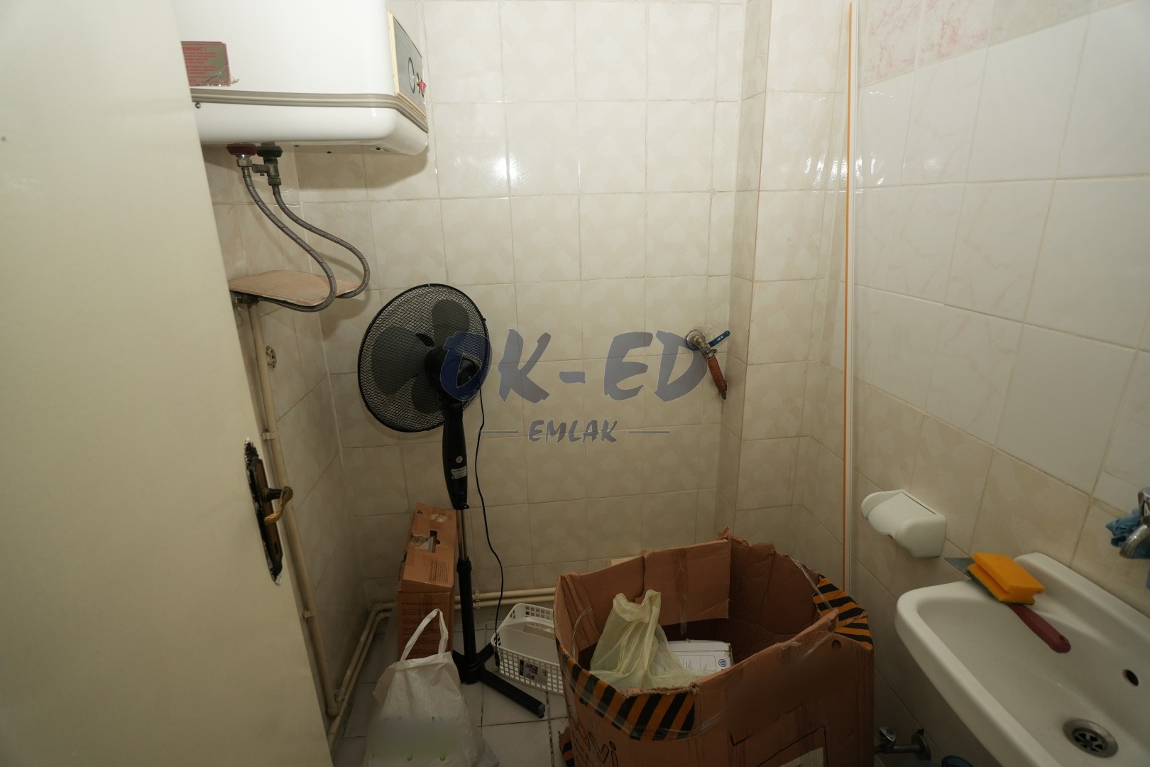 Bağlık Mahallesi Erdemir Caddesinde Kiralık 3+1 Daire - 9. Fotoğraf