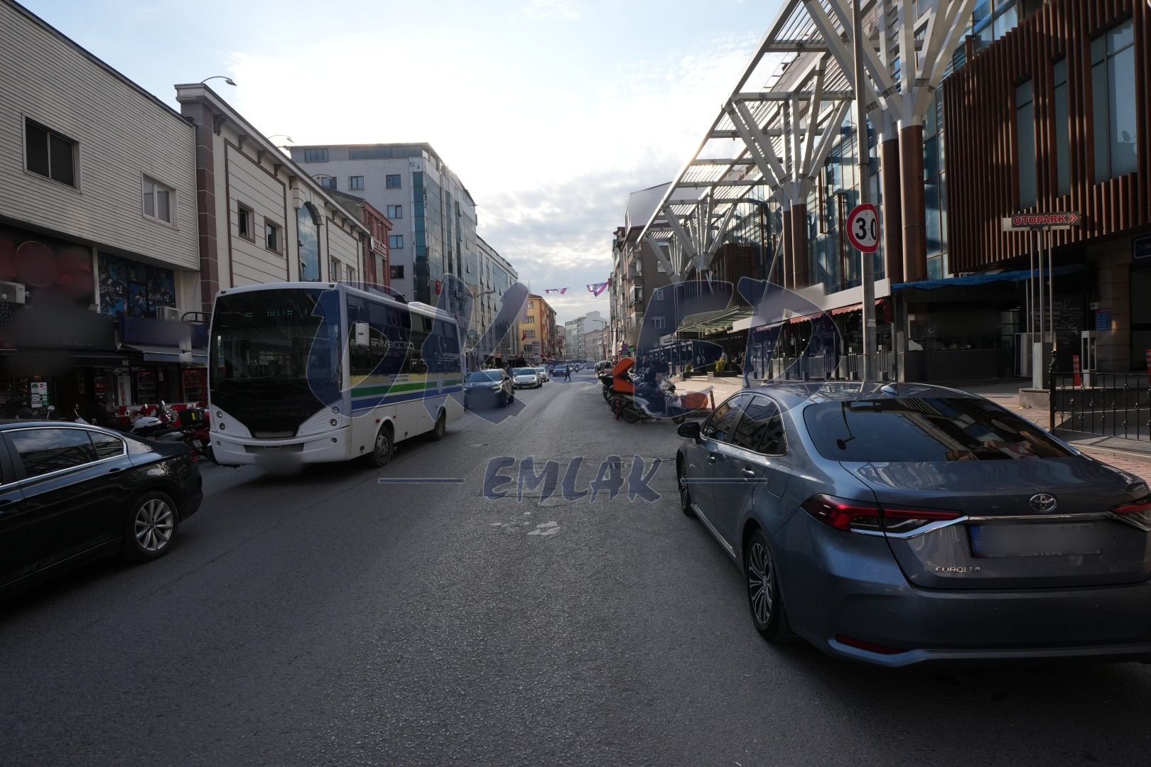 Bağlık Mahallesi Erdemir Caddesinde Kiralık 3+1 Daire - 15. Fotoğraf
