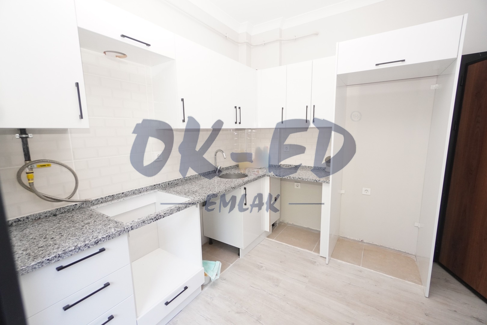 Bağlık Mahallesi’nde Giyinme Odalı Kiralık 1+1 Daire - 5. Fotoğraf
