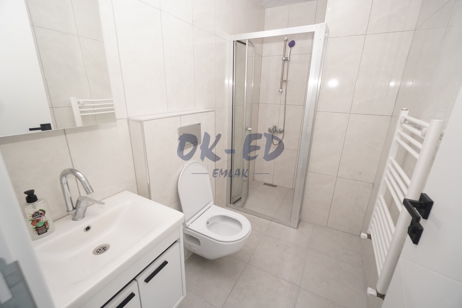 Bağlık Mahallesi’nde Giyinme Odalı Kiralık 1+1 Daire - 8. Fotoğraf