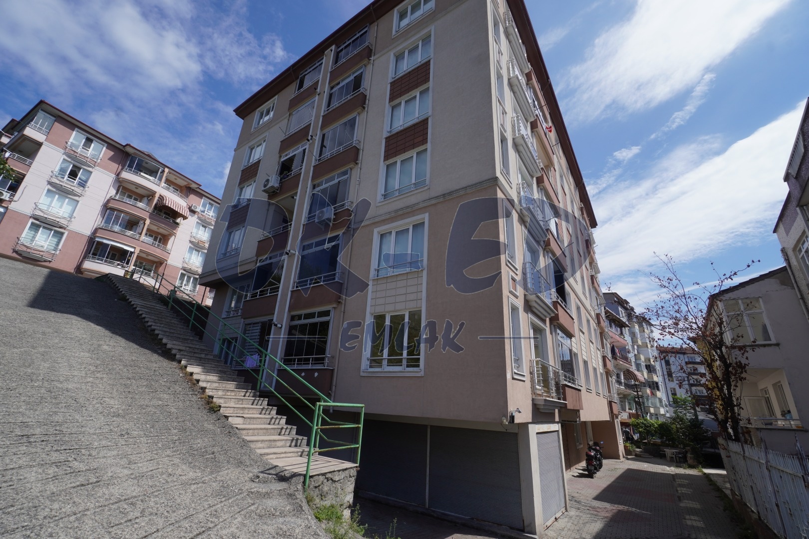 Bağlık Mahallesinde Kiralık 3+1 Daire