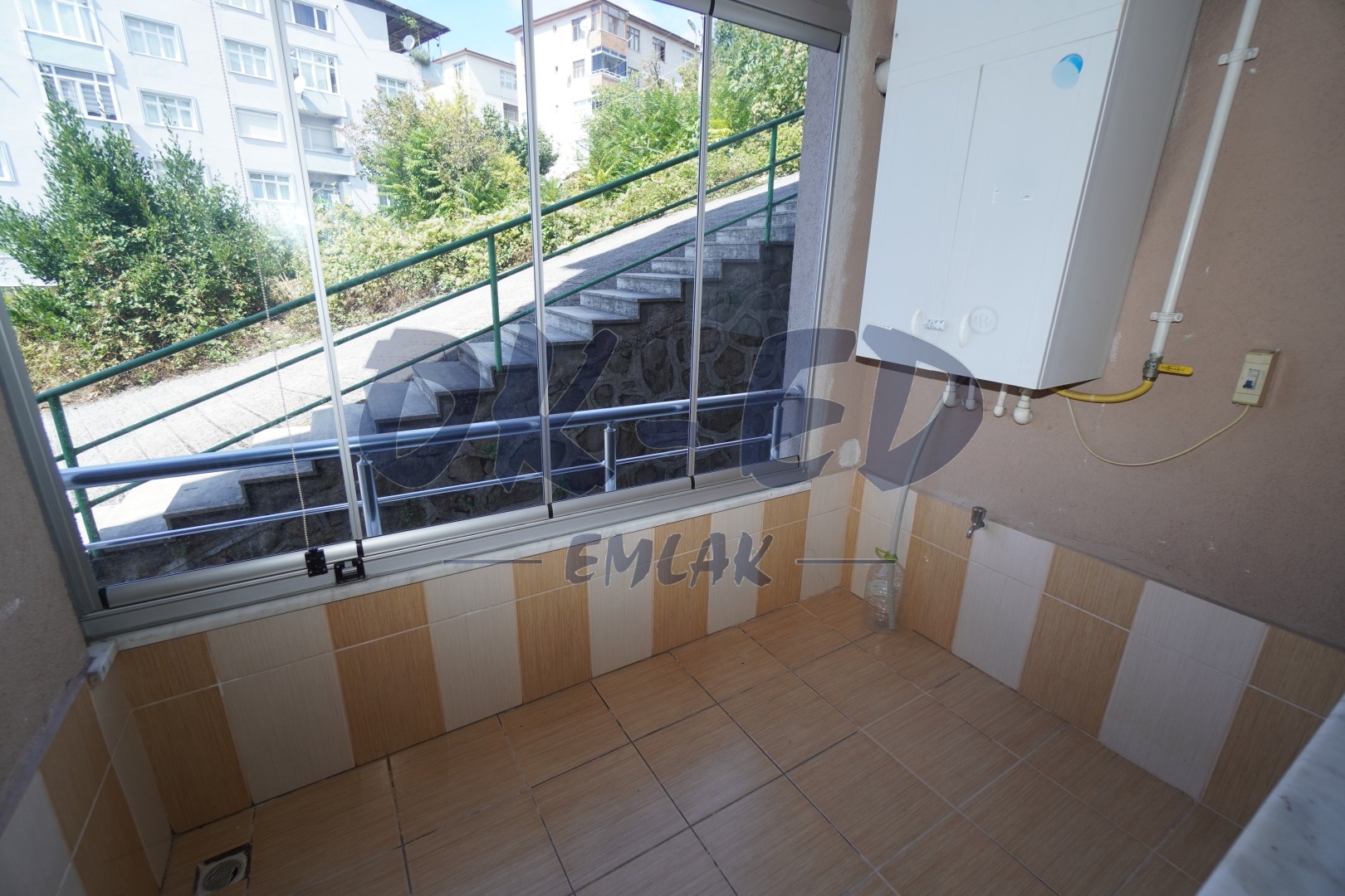 Bağlık Mahallesinde Kiralık 3+1 Daire - 11. Fotoğraf