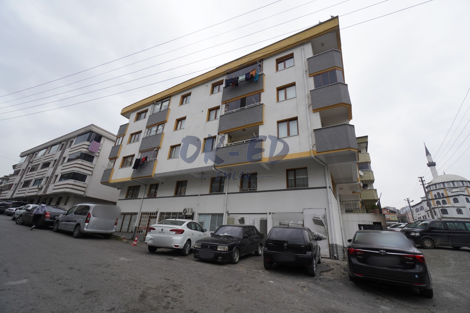 Bağlık Mahallesinde Satılık 3+1 Daire