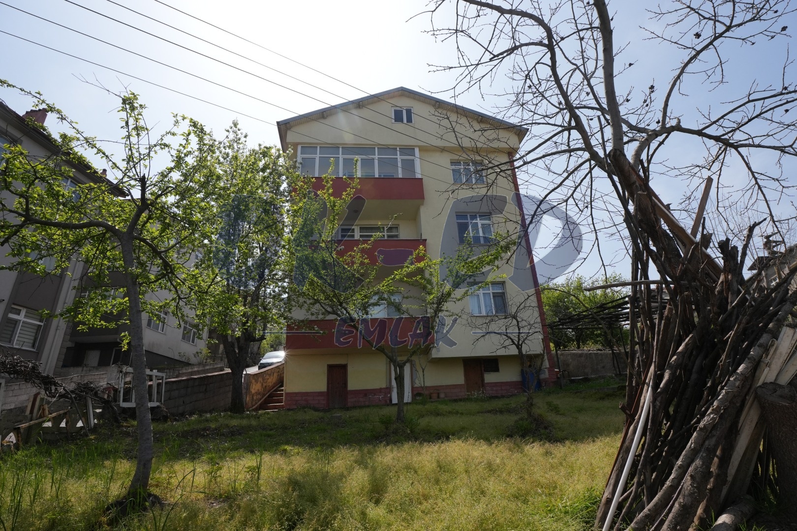 Gülüç Mahallesinde Deniz Manzaralı Satılık 2+1 Daire