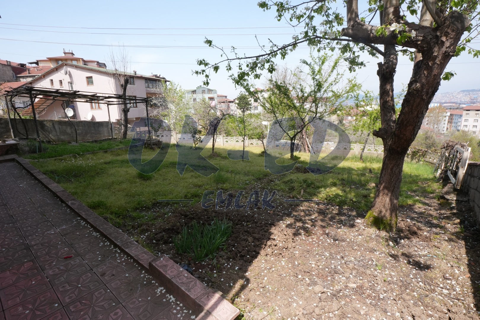 Gülüç Mahallesinde Deniz Manzaralı Satılık 2+1 Daire - 12. Fotoğraf
