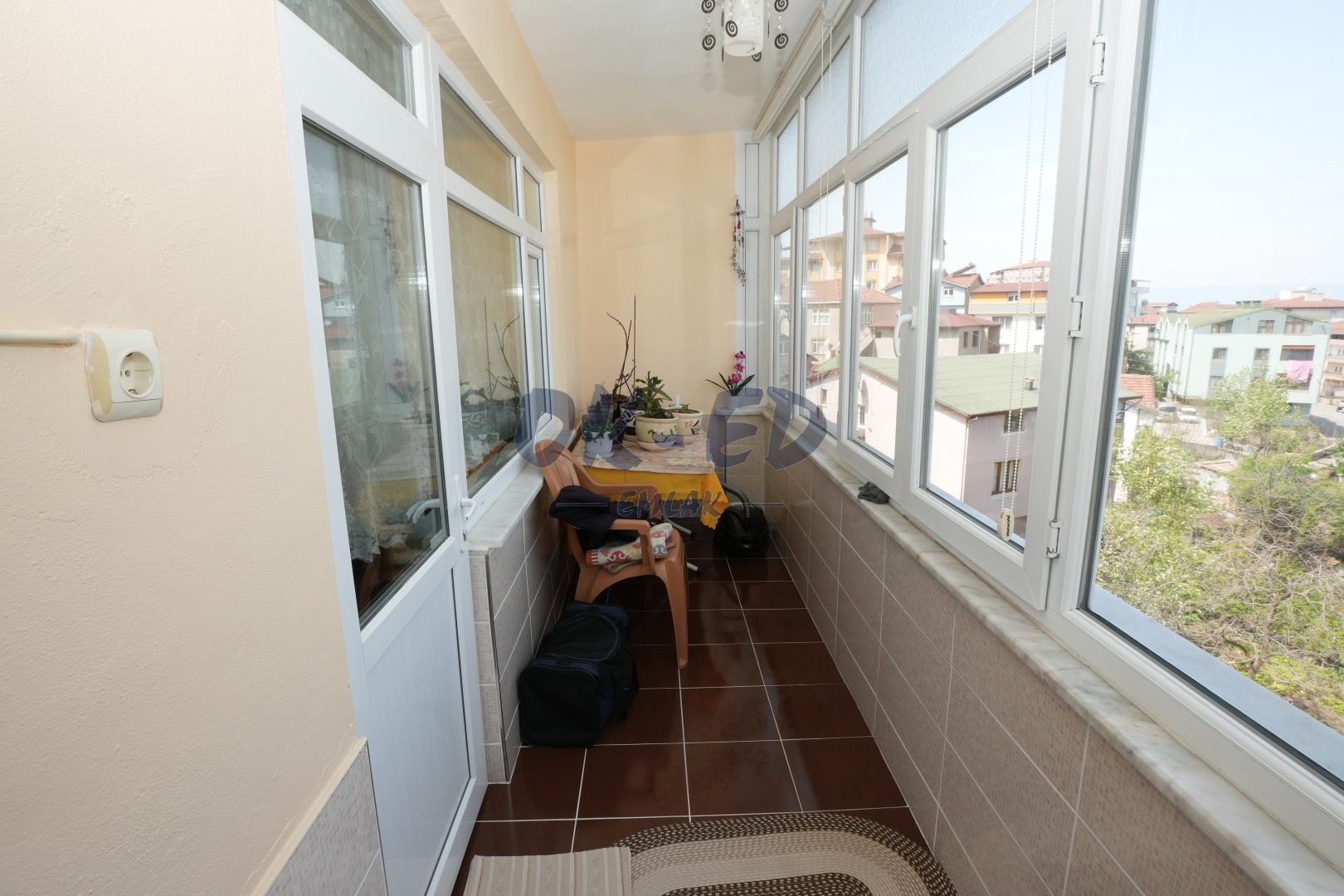 Gülüç Mahallesinde Deniz Manzaralı Satılık 2+1 Daire - 8. Fotoğraf