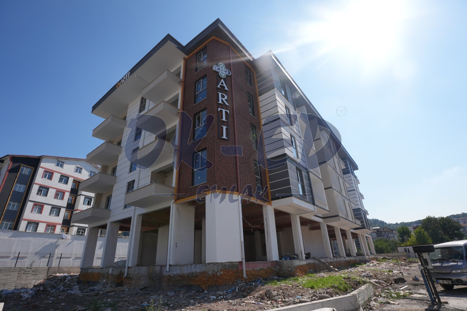Kavaklık Mahallesinde Satılık 1+1 Daireler - 2. Fotoğraf