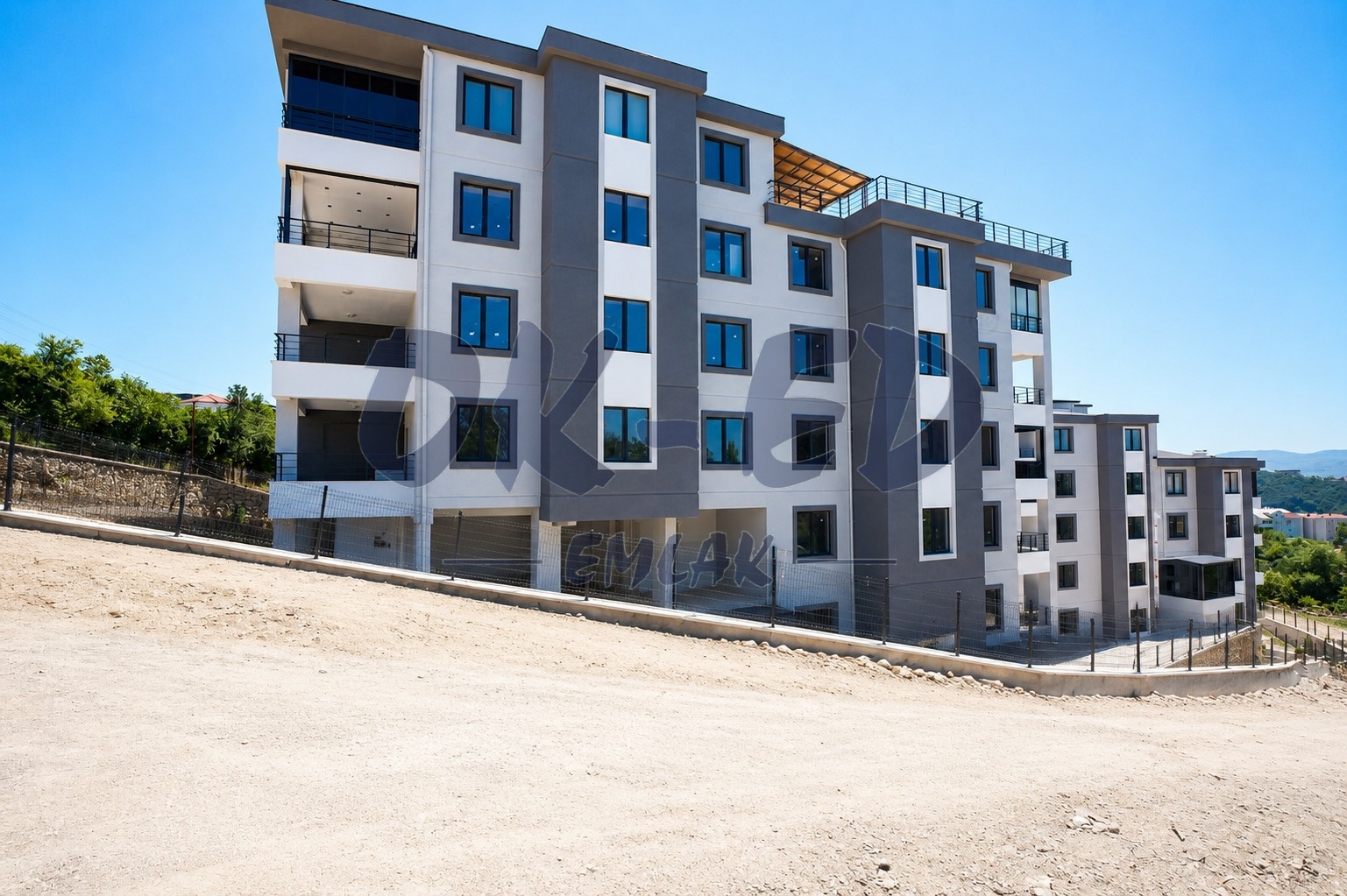Kestaneci Mahallesi Site İçerisinde Satılık 3+1 Daireler