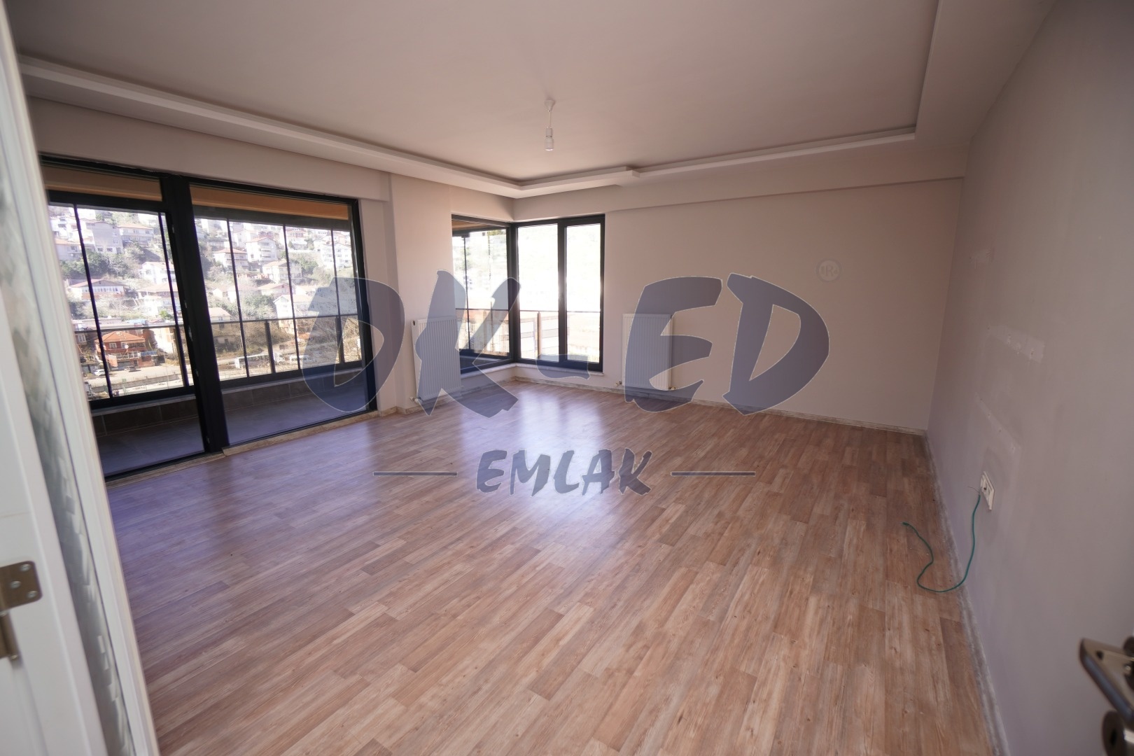 Kırmacı Mahallesinde Doğa Ve Şehir Manzaralı Satılık 3+1 Daire - 3. Fotoğraf