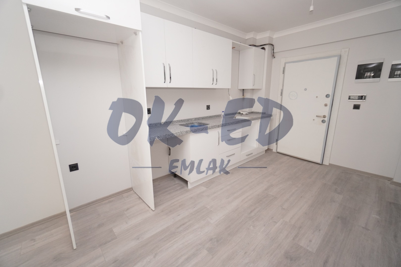 Kırmacı Mahallesinde Kiralık Sıfır 1+1 Daire - 3. Fotoğraf