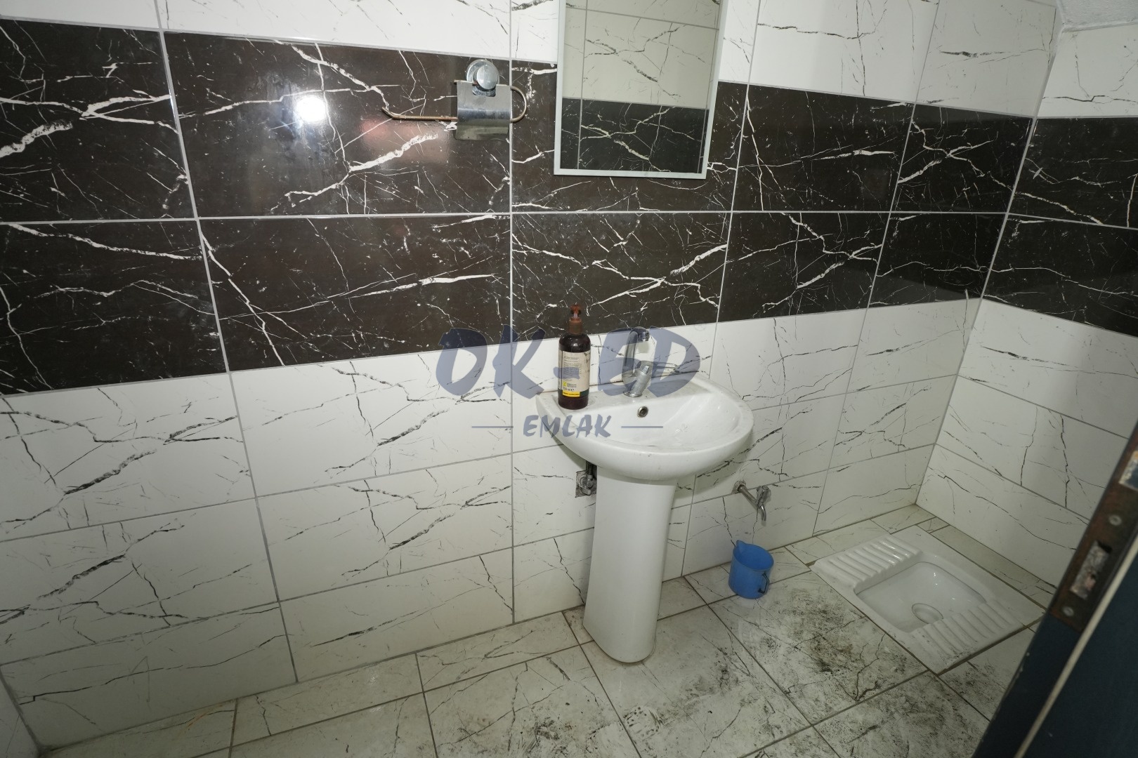 Kışla Sanayi Sitesinde Kiralık Dükkan - 8. Fotoğraf