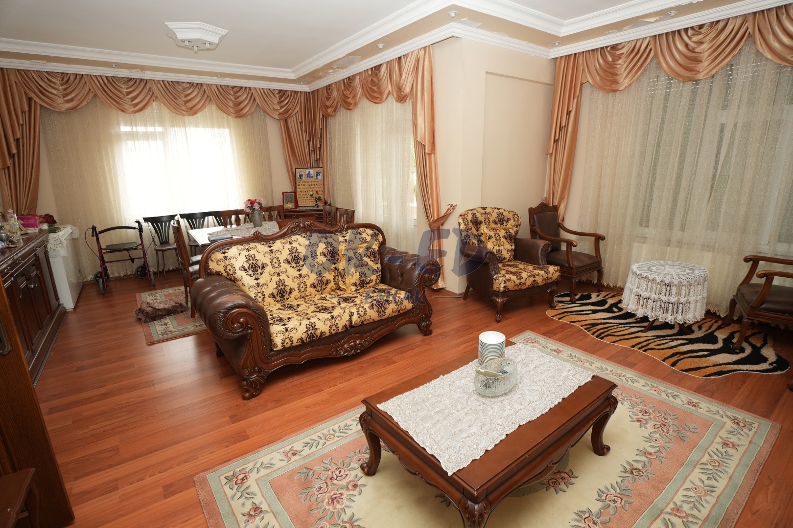 Orhanlar Mahallesinde Satılık 3+1 Daire - 3. Fotoğraf