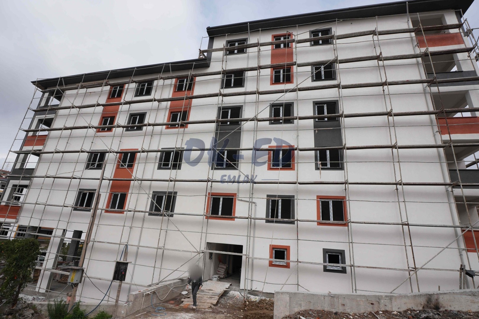 Sarıkokmaz Mahallesinde Satılık 3+1 Daire