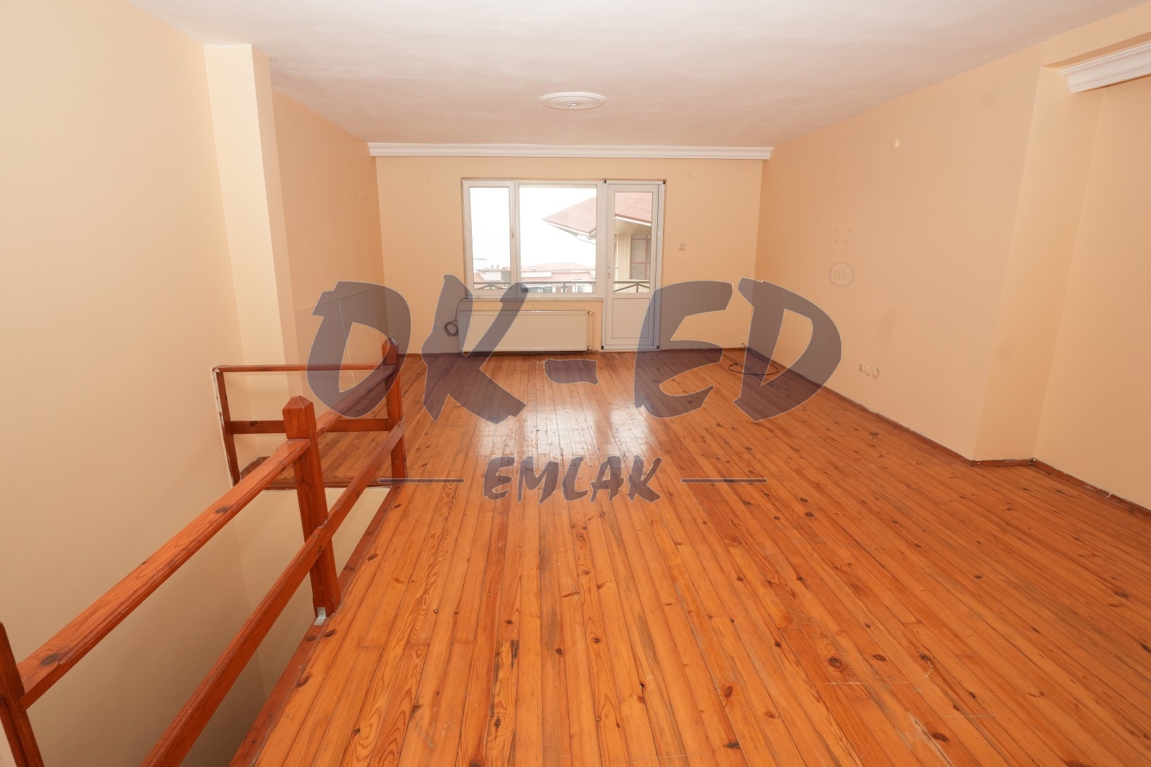 Süleymanlar Mahallesinde Deniz Manzaralı Ters Dubleks Daire - 3. Fotoğraf