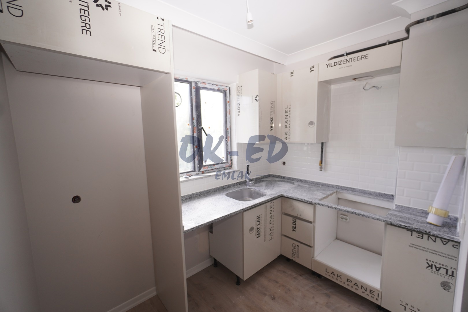 Uzunmehmet Mahallesinde Satılık 1+1 Daireler - 4. Fotoğraf