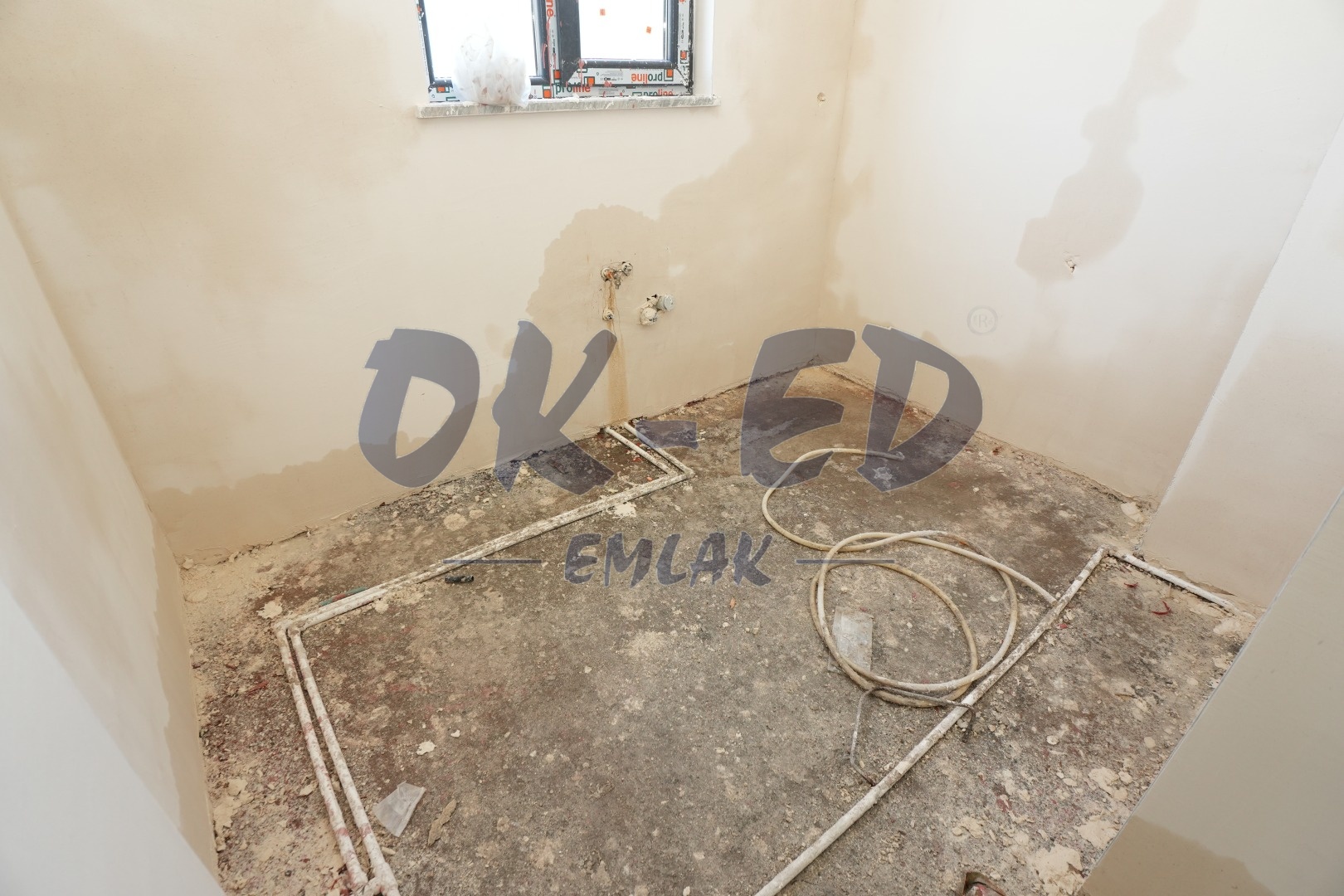 Uzunmehmet Mahallesinde Satılık 1+1 Daireler - 4. Fotoğraf