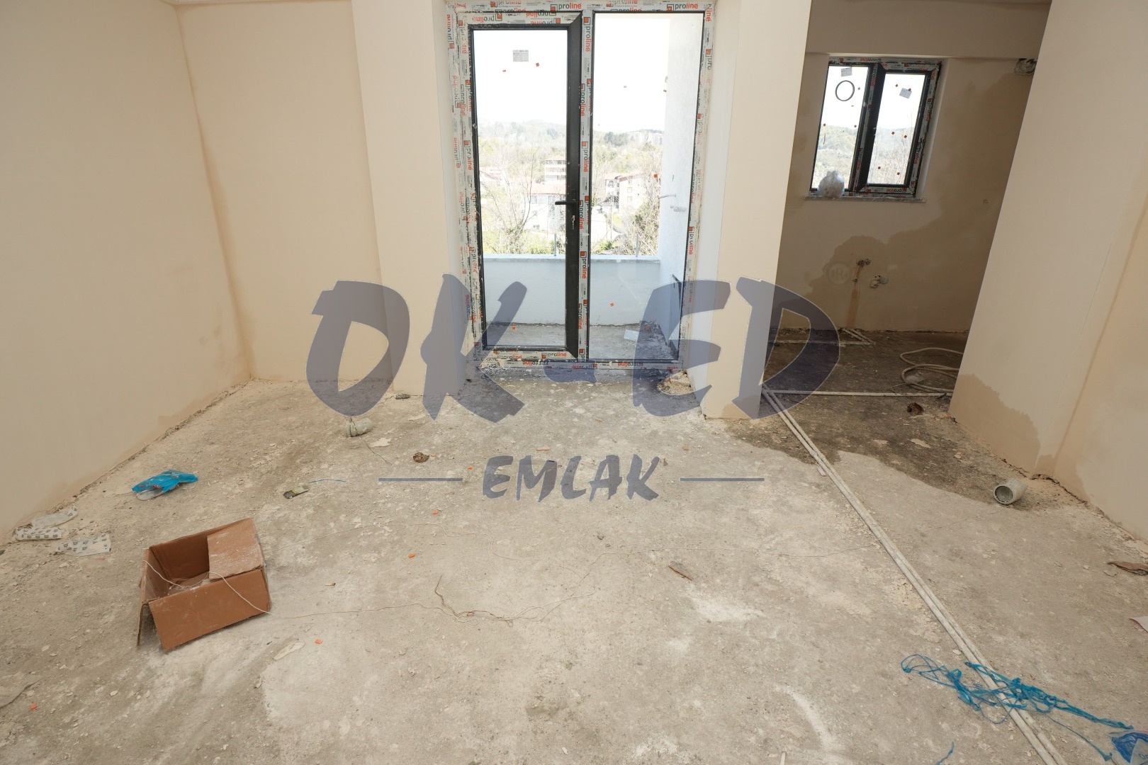 Uzunmehmet Mahallesinde Satılık 1+1 Daireler - 3. Fotoğraf
