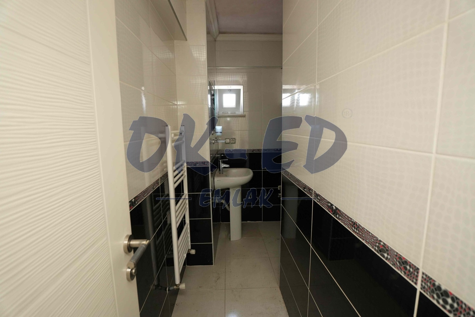 Uzunmehmet Mahallesinde Satılık Deniz Manzaralı Dubleks Daire - 12. Fotoğraf