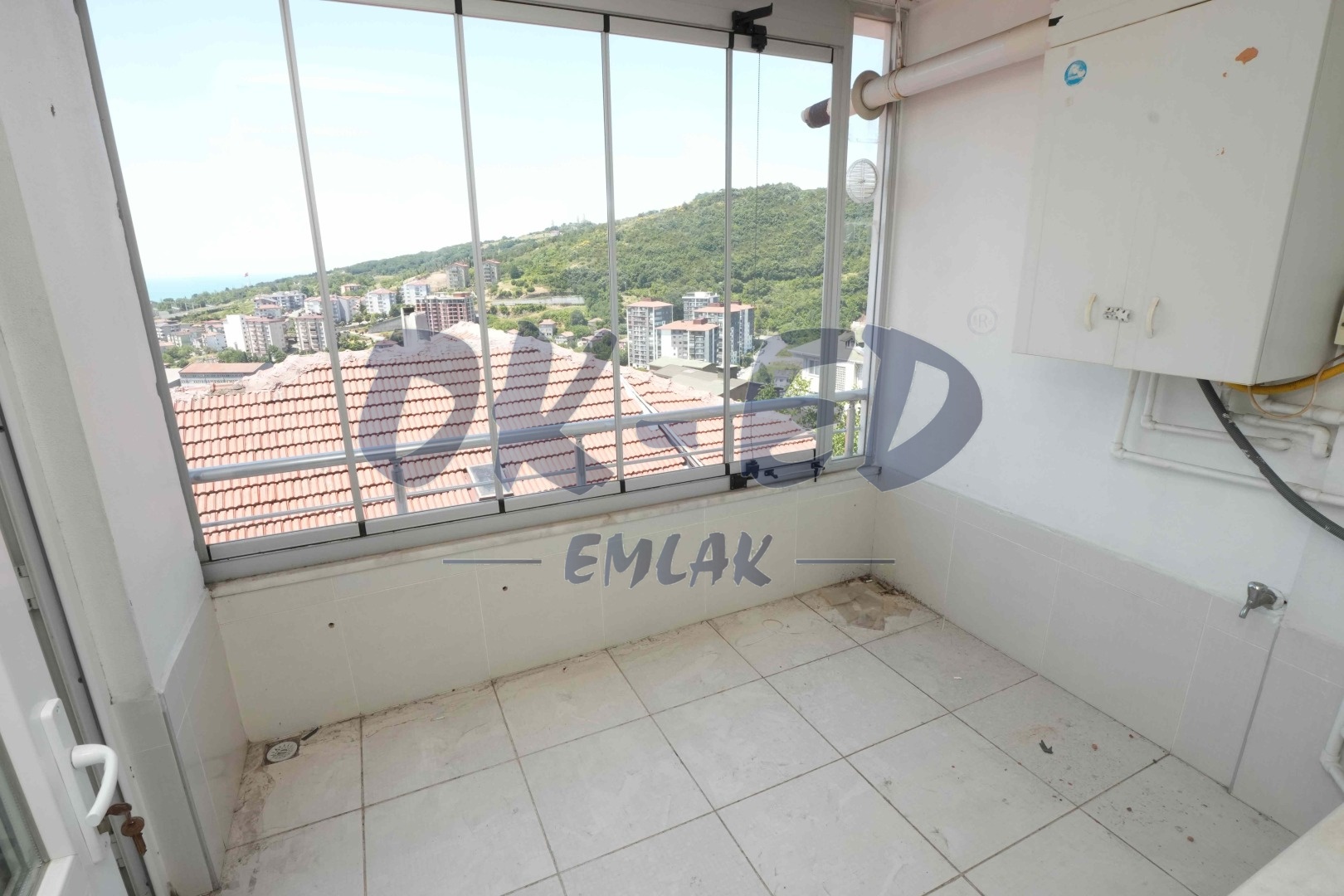 Uzunmehmet Mahallesinde Satılık Deniz Manzaralı Dubleks Daire - 13. Fotoğraf