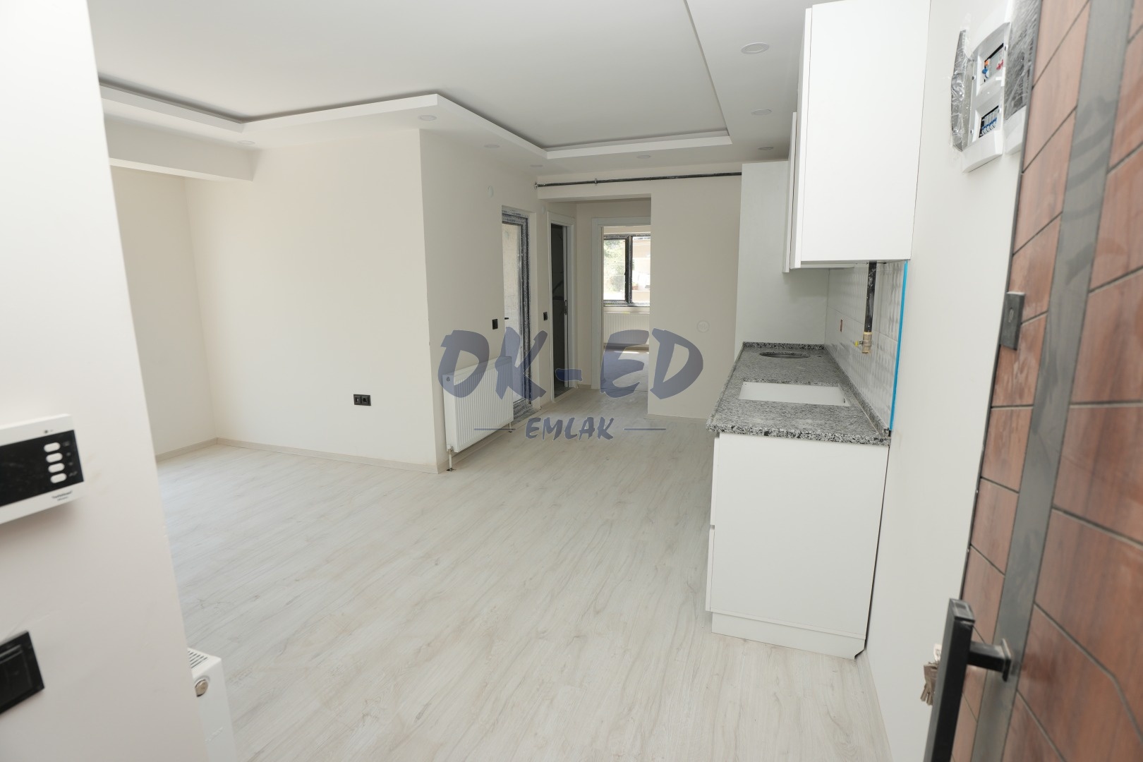 Kepez Dağevlerinde Kiralık 1+1 Sıfır Daire - 2. Fotoğraf