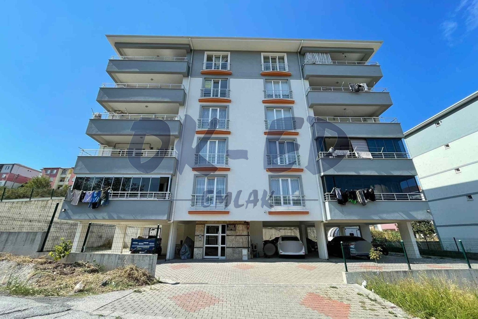 Kepez Dağevlerinde Kiralık 3+1 Daire