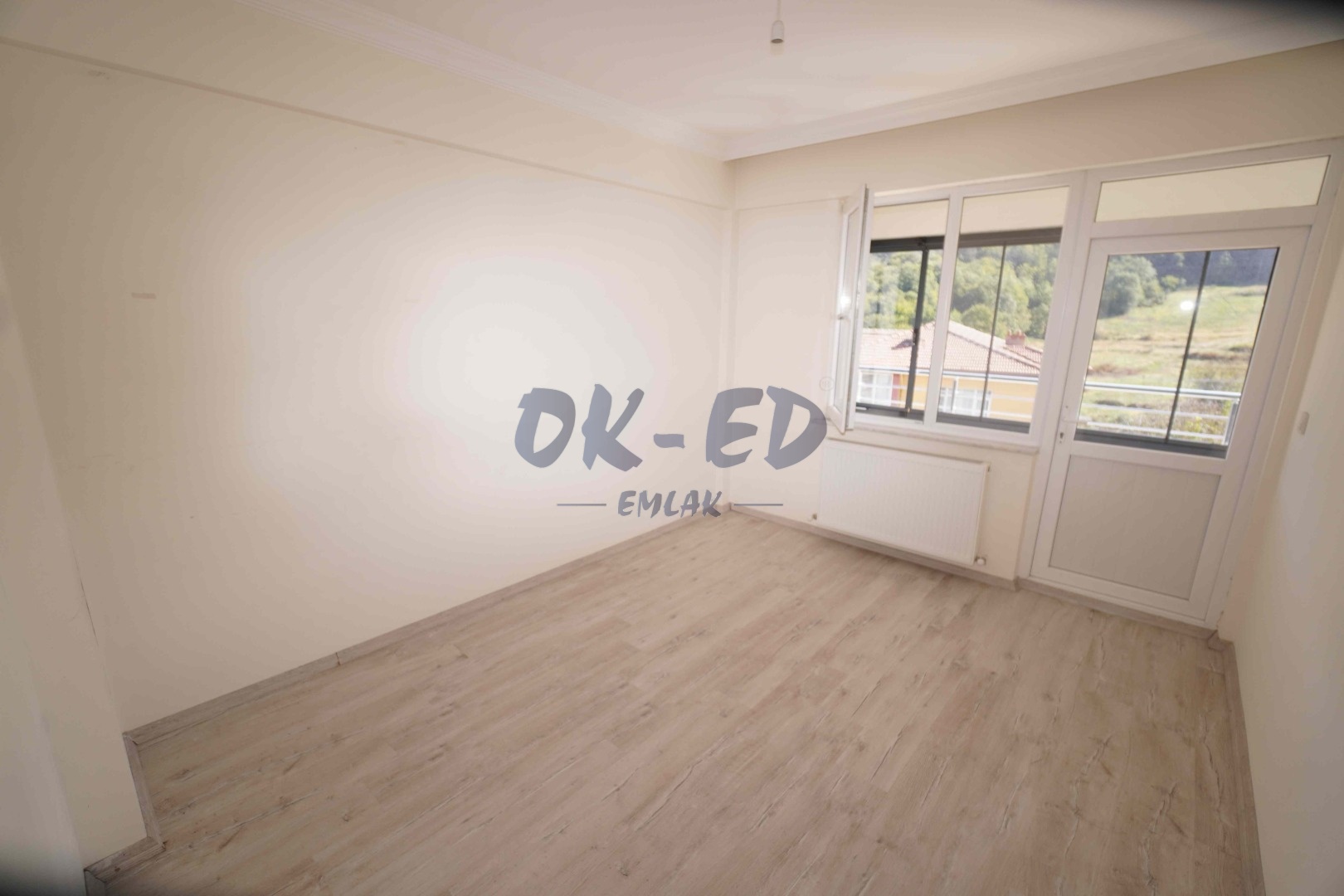 Kepez Dağevlerinde Kiralık 3+1 Daire - Thumbnail 5