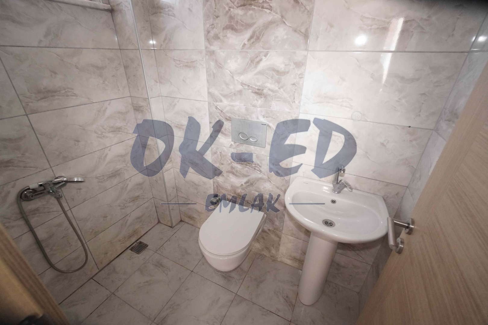 Kepez Dağevlerinde Kiralık 3+1 Daire - 9. Fotoğraf
